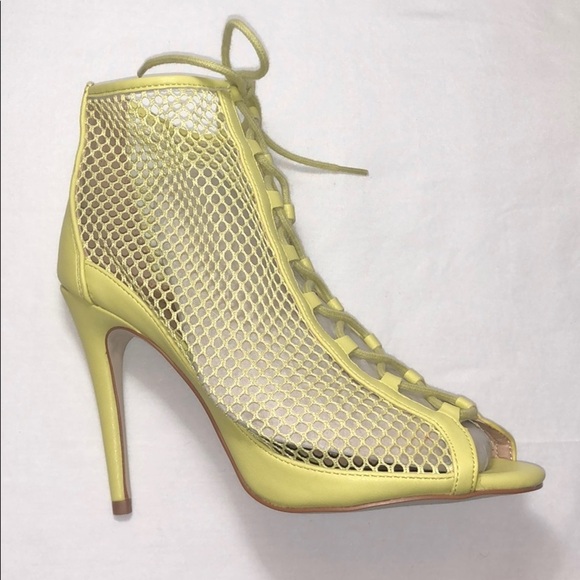 LAST ONE AVAILABLE IN EACH SIZE New Women's Open Toe Lace Up High Heeled Bootie - Picture 3 of 12